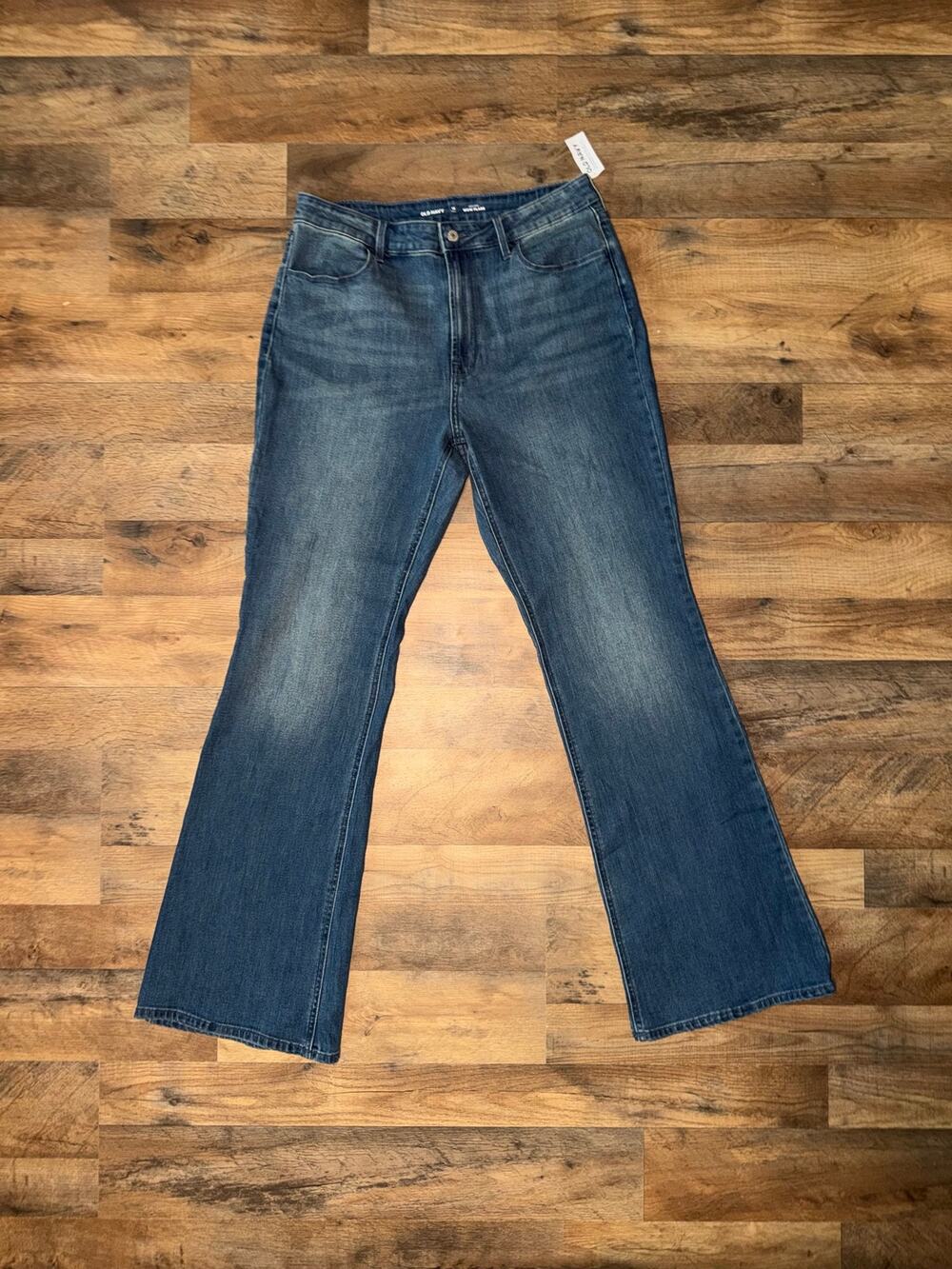 Old Navy women’s New high rise wow flare blue jeans